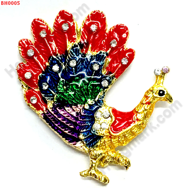 BH0005 นกยูงฝังคริสตัล แม่เหล็กติดตู้เย็น ราคา 199 บาท http://www.hengmark.com/view_product/BH0005.htm