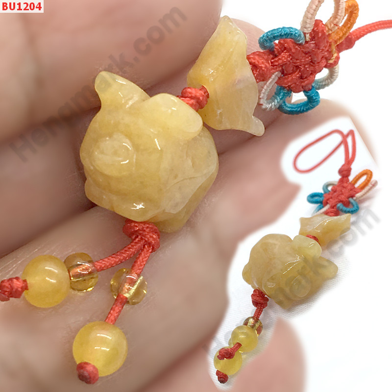 BU1204 หมูหยกเหลือง แขวนมือถือ ราคา 99 บาท http://www.hengmark.com/view_product/BU1204.htm