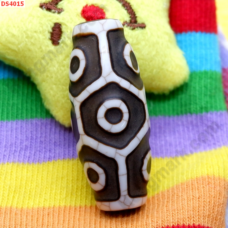 DS4015 หินDZI ลาย 9 ตา กระดองเต่า ราคา 4000 บาท http://www.hengmark.com/view_product/DS4015.htm DS4015 หินDZI ลาย 9 ตา กระดองเต่า ราคา 4000 บาท http://www.hengmark.com/view_product/DS4015.htm