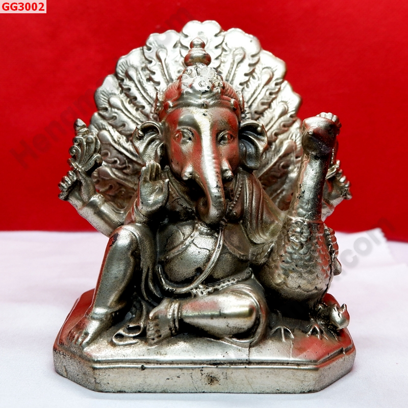 GG3002 พระพิฆเนศนั่งกับนกยูง ราคา 1900 บาท http://www.hengmark.com/view_product/GG3002.htm