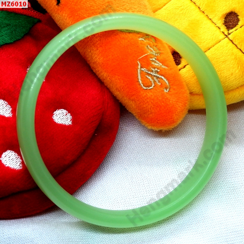 MZ6010 กำไลหิน สีเขียวอ่อน ราคา 199 บาท http://www.hengmark.com/view_product/MZ6010.htm MZ6010 กำไลหิน สีเขียวอ่อน ราคา 199 บาท http://www.hengmark.com/view_product/MZ6010.htm