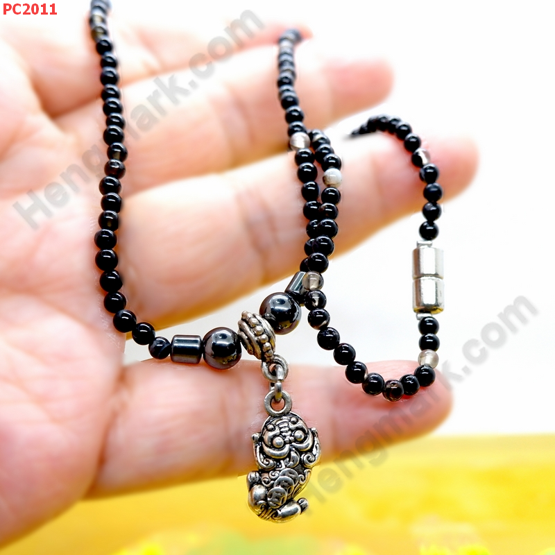 PC2011 สร้อยคอหินอะเกตจี้ปี่เซียะโลหะสีเงิน ราคา 299 บาท http://www.hengmark.com/view_product/PC2011.htm