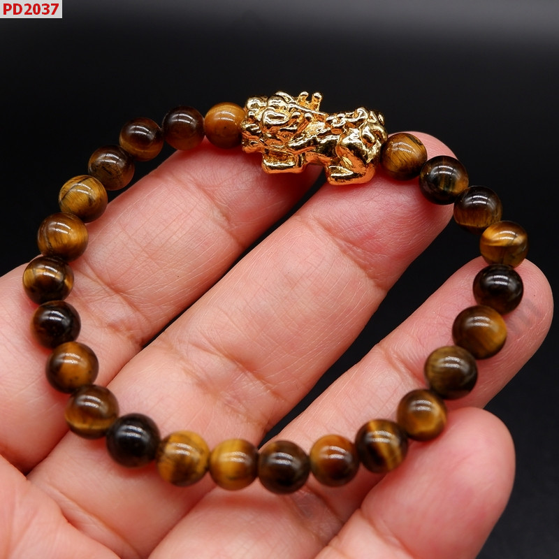 PD2037 สร้อยข้อมือปี่เซียะทอง+หินไทเกอร์อาย ราคา 249 บาท http://www.hengmark.com/view_product/PD2037.htm