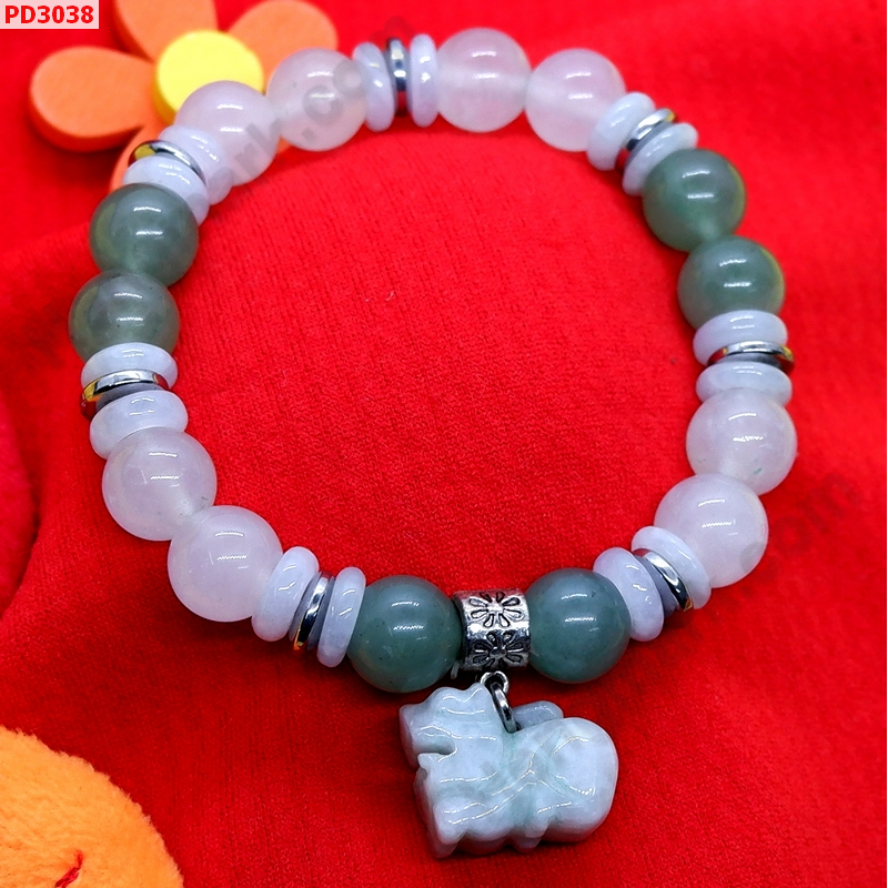 PD3038 สร้อยข้อมือปี่เซียะหยกขาวอมเขียว ราคา 399 บาท http://www.hengmark.com/view_product/PD3038.htm