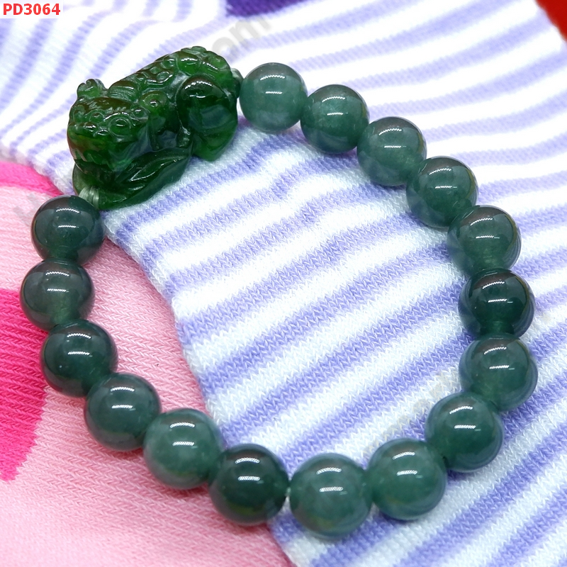 PD3064 สร้อยข้อมือปี่เซียะหินสีเขียวเข้ม ราคา 399 บาท http://www.hengmark.com/view_product/PD3064.htm