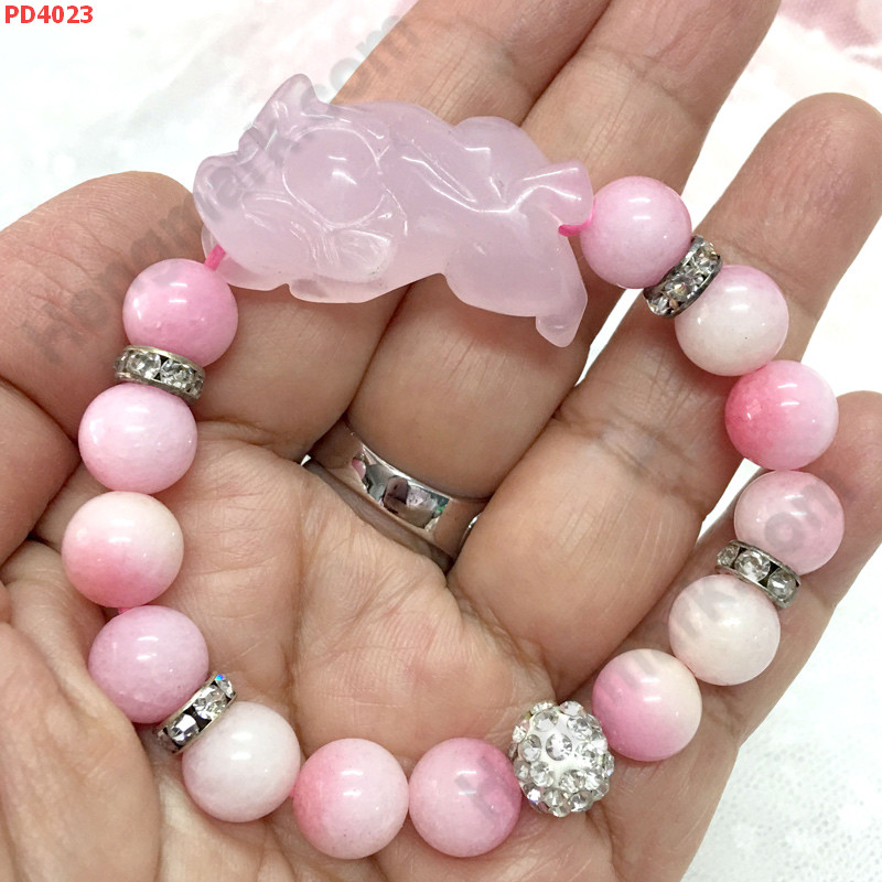 PD4023 สร้อยข้อมือปี่เซียะชมพู  -ลูกท้อ ราคา 479 บาท http://www.hengmark.com/view_product/PD4023.htm