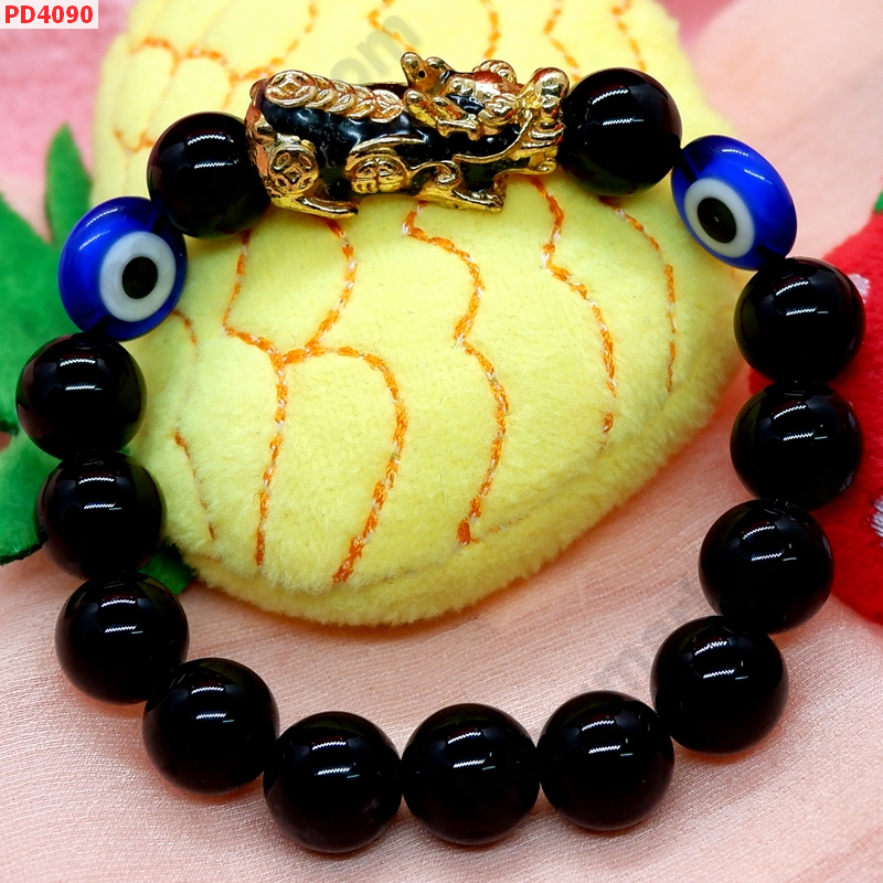 PD4090 สร้อยข้อมือปี่เซียะสีทองลายน้ำเงิน+ตาสวรรค์ ราคา 499 บาท http://www.hengmark.com/view_product/PD4090.htm