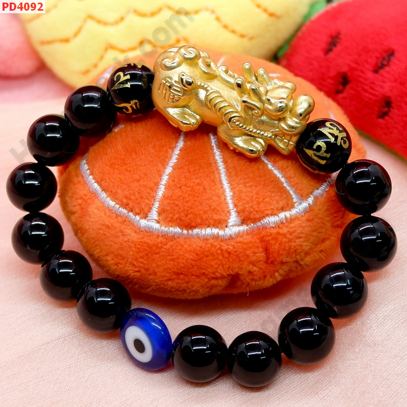 PD4092 สร้อยข้อมือปี่เซียะสีทองด้าน+คาถาทิเบต ราคา 499 บาท http://www.hengmark.com/view_product/PD4092.htm