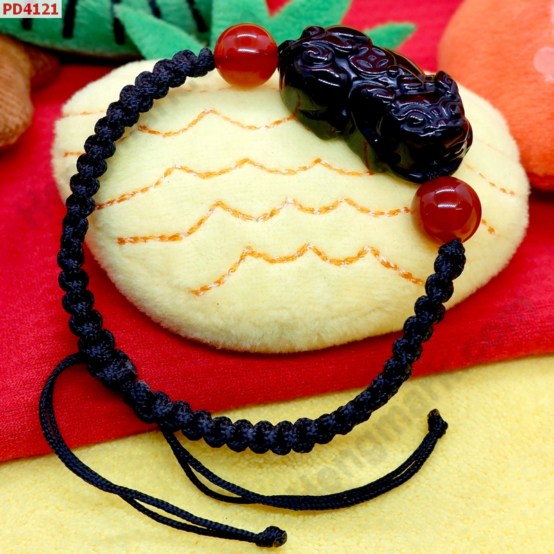 PD4121 สร้อยข้อมือปี่เซียะหินออบซิเดียนเชือกถัก ราคา 429 บาท http://www.hengmark.com/view_product/PD4121.htm PD4121 สร้อยข้อมือปี่เซียะหินออบซิเดียนเชือกถัก ราคา 429 บาท http://www.hengmark.com/view_product/PD4121.htm