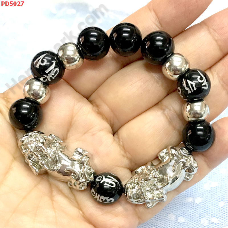 PD5027 สร้อยข้อมือปี่เซียะเงินคู่+หินคาถาทิเบต ราคา 599 บาท http://www.hengmark.com/view_product/PD5027.htm