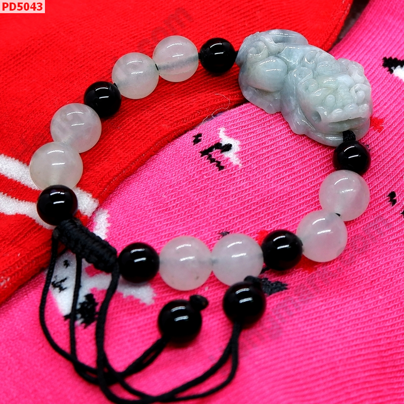 PD5043 สร้อยข้อมือปี่เซียะหยกขาวอมเขียว ราคา 549 บาท http://www.hengmark.com/view_product/PD5043.htm PD5043 สร้อยข้อมือปี่เซียะหยกขาวอมเขียว ราคา 549 บาท http://www.hengmark.com/view_product/PD5043.htm