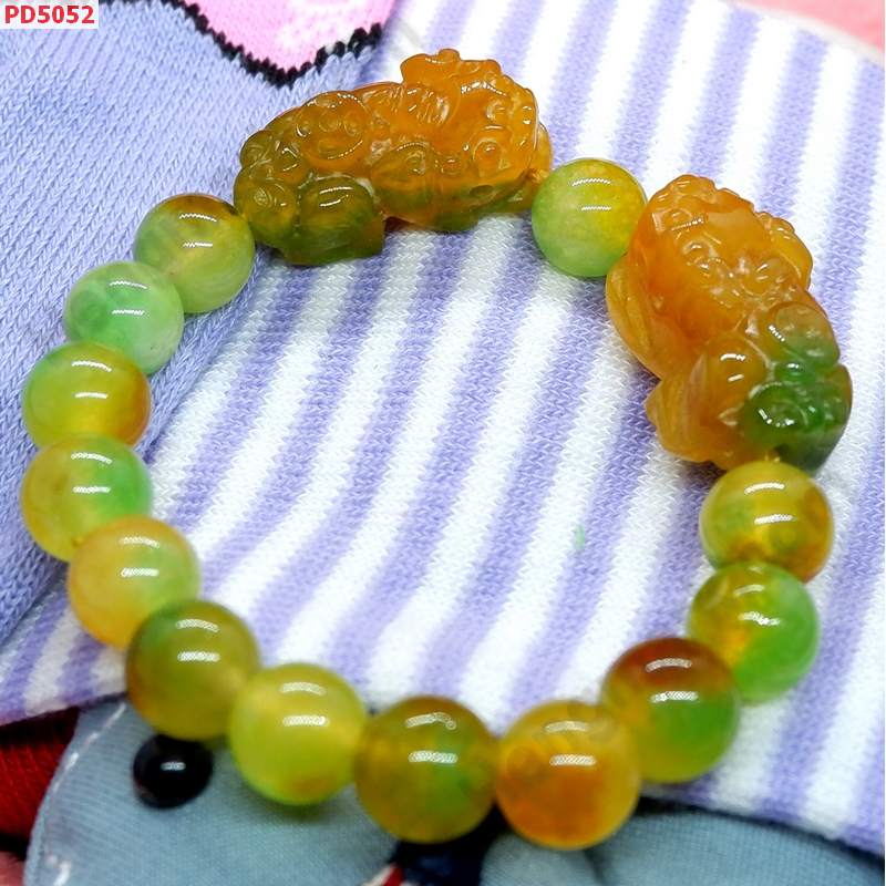 PD5052 สร้อยข้อมือปี่เซียะคู่ หินหยก 3 สี ราคา 599 บาท http://www.hengmark.com/view_product/PD5052.htm