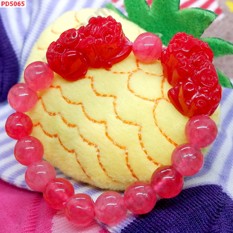 PD5065 สร้อยข้อมือปี่เซียะคู่ หินหยกสีแดง ราคา 599 บาท http://www.hengmark.com/view_product/PD5065.htm PD5065 สร้อยข้อมือปี่เซียะคู่ หินหยกสีแดง ราคา 599 บาท http://www.hengmark.com/view_product/PD5065.htm