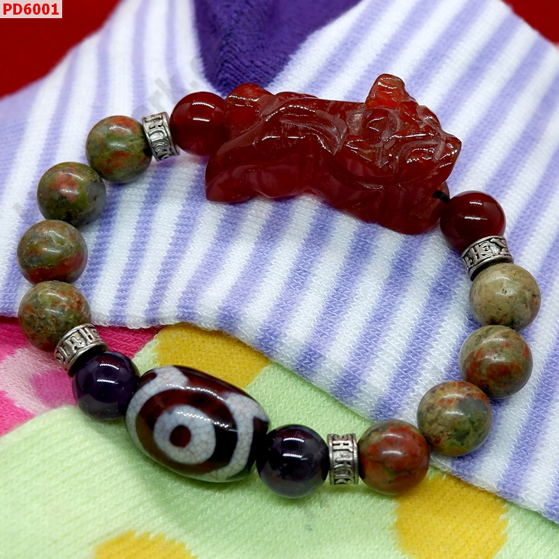 PD6001 สร้อยข้อมือปี่เซียะหินสีแดง+ดีซีไอ 3 ตา +ยูนาไค้ท์ ราคา 699 บาท http://www.hengmark.com/view_product/PD6001.htm PD6001 สร้อยข้อมือปี่เซียะหินสีแดง+ดีซีไอ 3 ตา +ยูนาไค้ท์ ราคา 699 บาท http://www.hengmark.com/view_product/PD6001.htm