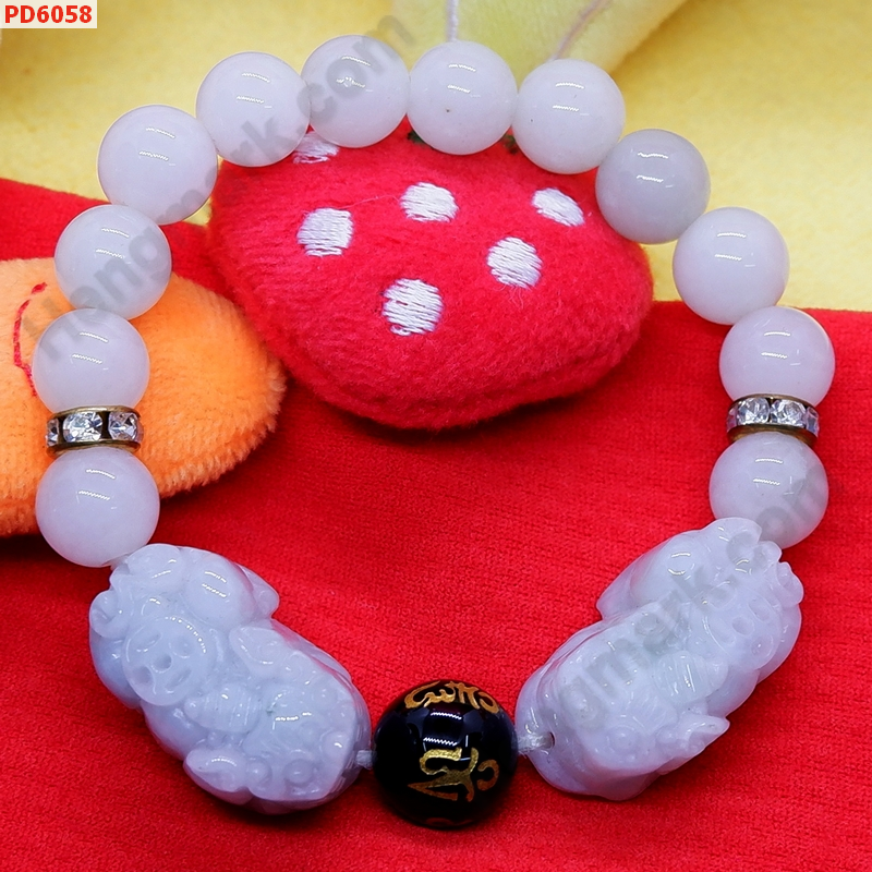PD6058 สร้อยข้อมือปี่เซียะคู่หยกขาว+คาถาทิเบต ราคา 669 บาท http://www.hengmark.com/view_product/PD6058.htm