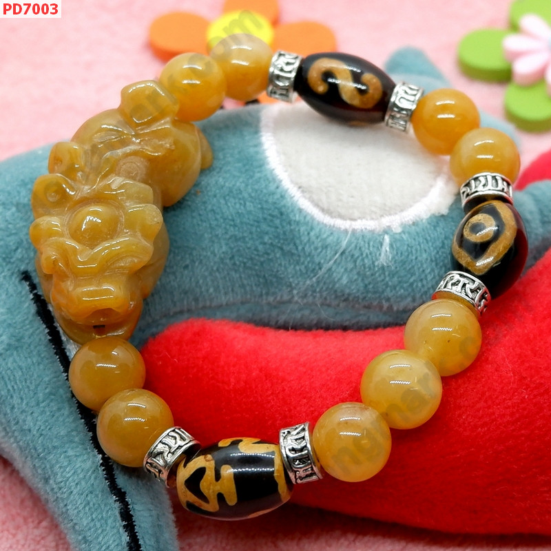 PD7003 สร้อยข้อมือปี่เซียะหยกเหลือง+DZI  ราคา 729 บาท http://www.hengmark.com/view_product/PD7003.htm