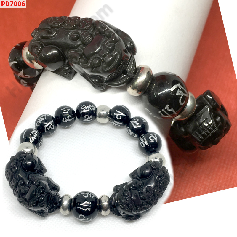 PD7006 สร้อยข้อมือปี่เซียะคู่หินอ๊อบซิเดียนดำ+คาถา ราคา 999 บาท http://www.hengmark.com/view_product/PD7006.htm