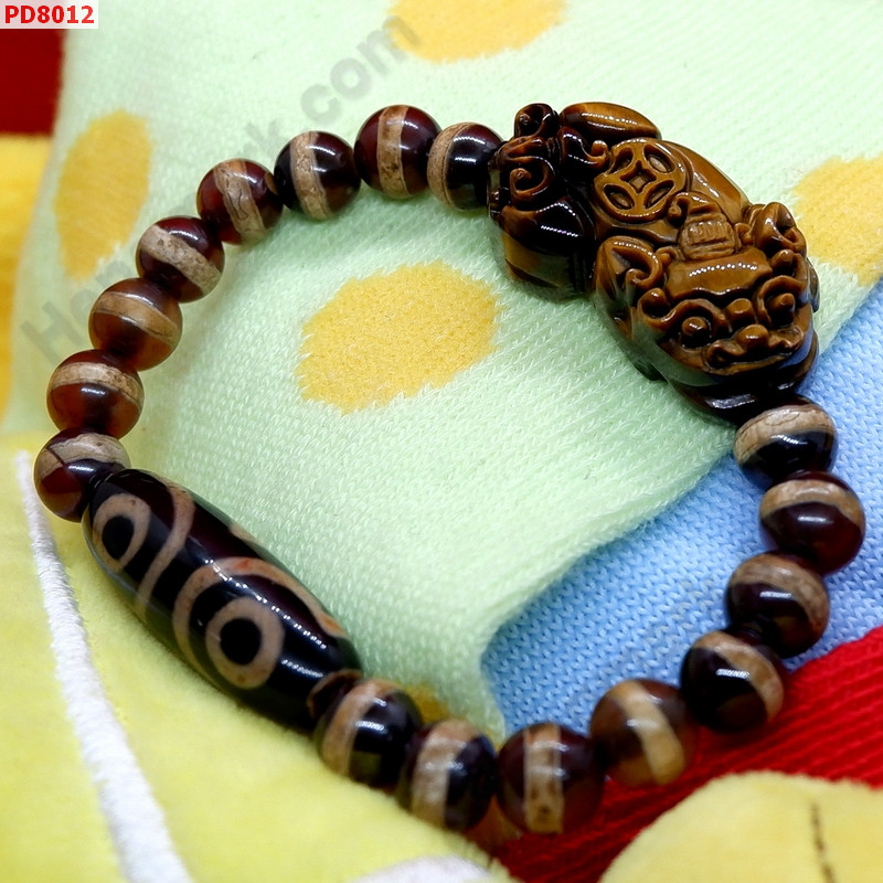 PD8012 สร้อยข้อมือปี่เซียะหินไทเกอร์อาย+DZI ราคา 839 บาท http://www.hengmark.com/view_product/PD8012.htm