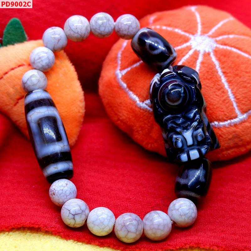 PD9002C สร้อยข้อมือปี่เซียะหินอะเกต+DZI ราคา 1129 บาท http://www.hengmark.com/view_product/PD9002C.htm PD9002C สร้อยข้อมือปี่เซียะหินอะเกต+DZI ราคา 1129 บาท http://www.hengmark.com/view_product/PD9002C.htm