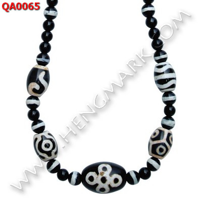 QA0065 สร้อยคอหินทิเบต หลายลาย ราคา 1979 บาท http://www.hengmark.com/view_product/QA0065.htm