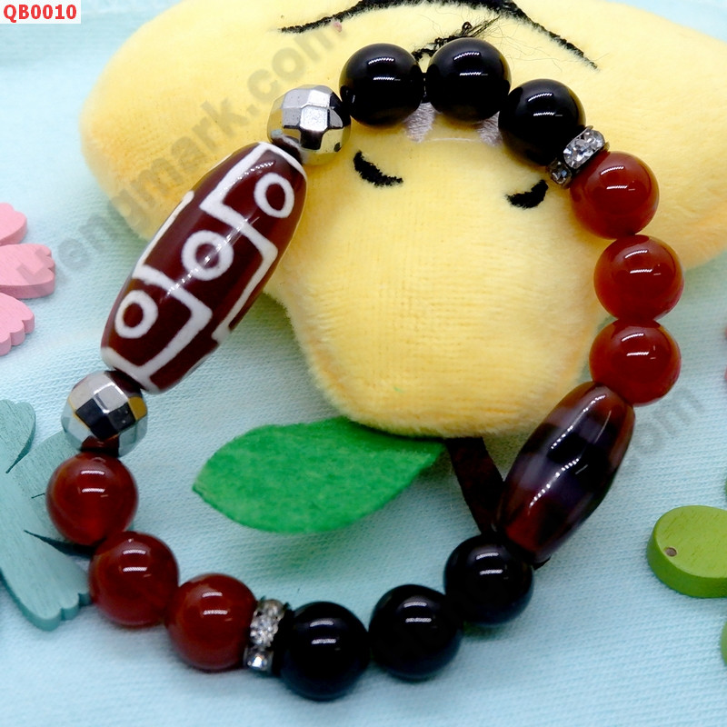 QB0010 สร้อยข้อมือหินทิเบต 9 ตา+3 เส้น ราคา 569 บาท http://www.hengmark.com/view_product/QB0010.htm