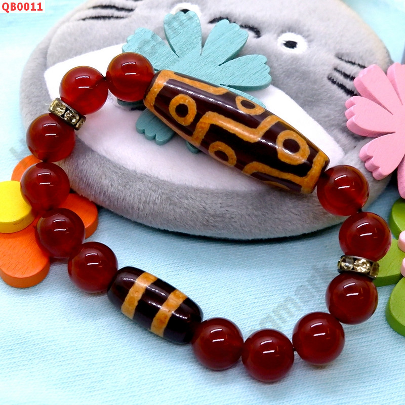 QB0011 สร้อยข้อมือหินทิเบต 9 ตา+2 เส้น ราคา 639 บาท http://www.hengmark.com/view_product/QB0011.htm