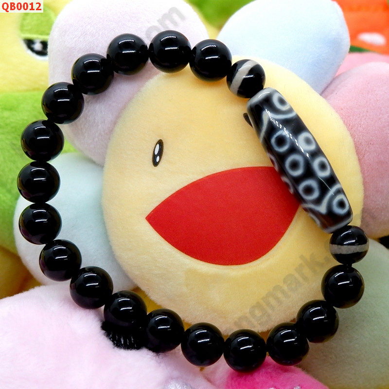 QB0012 สร้อยข้อมือหินDZI 21ตา ราคา 1030 บาท http://www.hengmark.com/view_product/QB0012.htm