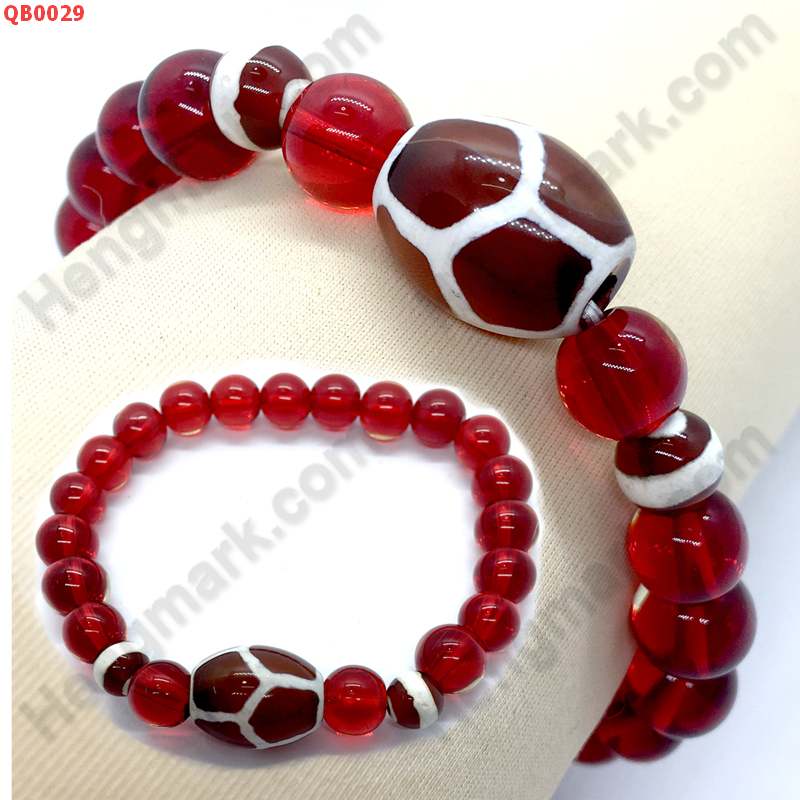 QB0029 สร้อยข้อมือหินDZI ลายกระดองเต่า+หมอยา ราคา 199 บาท http://www.hengmark.com/view_product/QB0029.htm