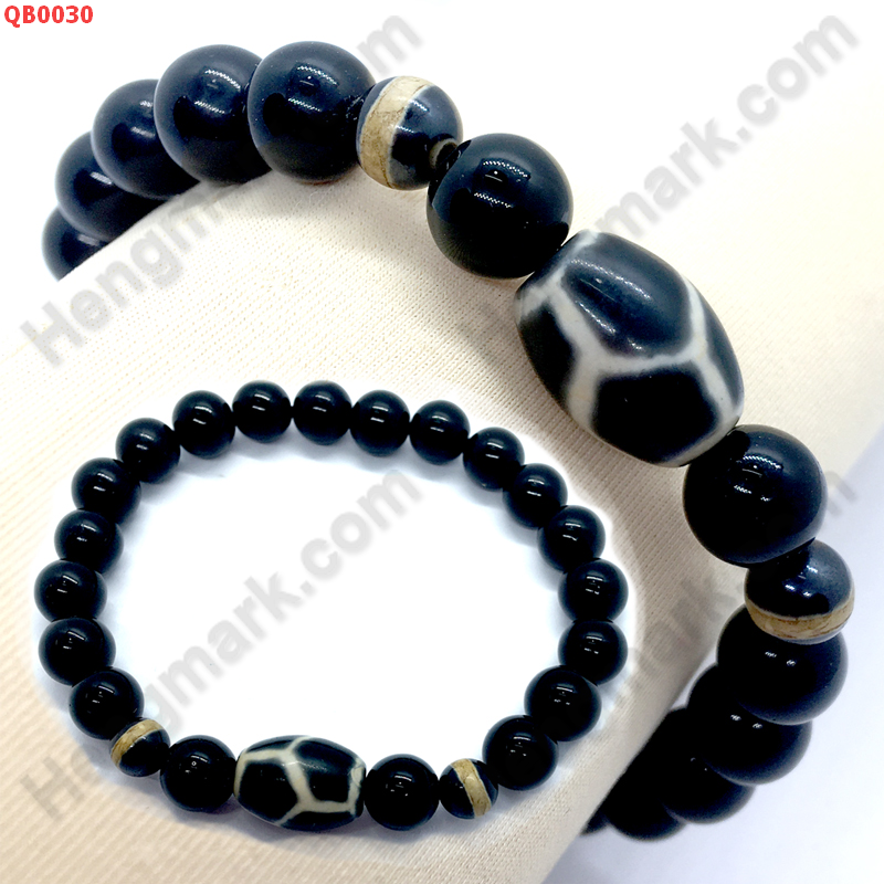 QB0030 สร้อยข้อมือหินDZI ลายกระดองเต่า+หมอยา ราคา 199 บาท http://www.hengmark.com/view_product/QB0030.htm