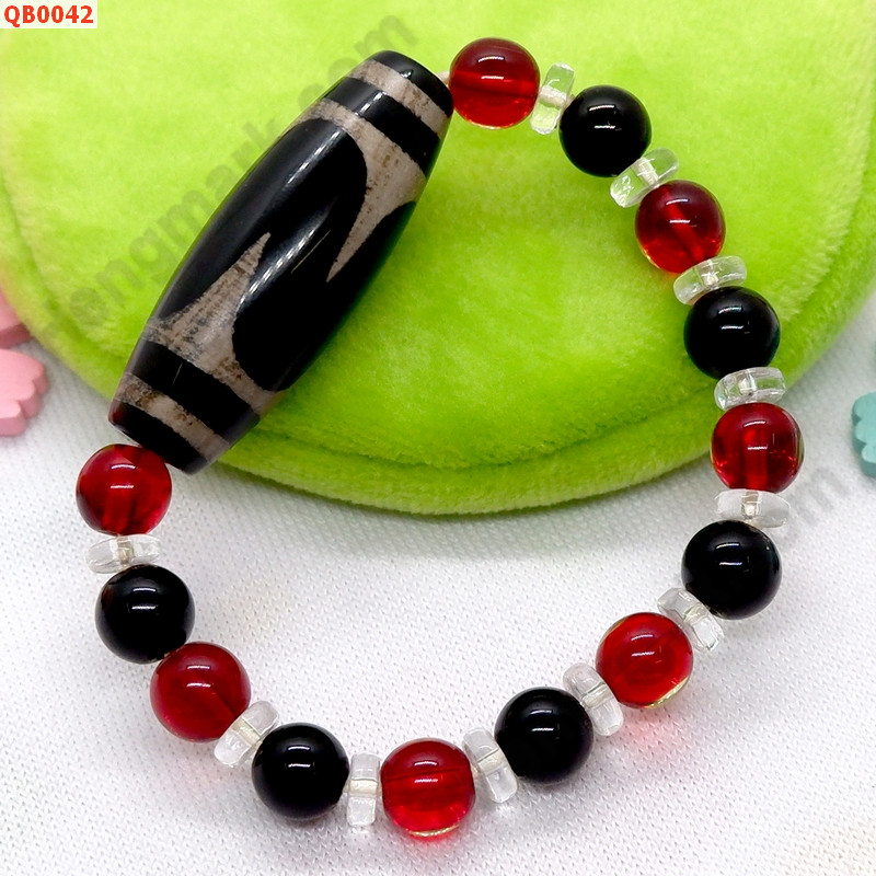 QB0042 สร้อยข้อมือ หินดีซีไอลายเขี้ยวเสือ ราคา 359 บาท http://www.hengmark.com/view_product/QB0042.htm