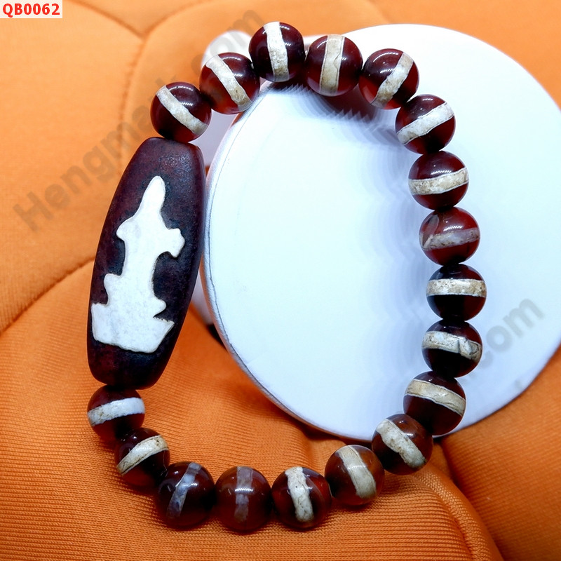 QB0062 สร้อยข้อมือ ลายกวนอิม ตามังกร+หมอยา ราคา 669 บาท http://www.hengmark.com/view_product/QB0062.htm