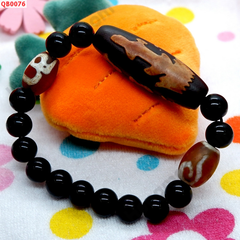 QB0076 สร้อยข้อมือ DZI ลายกวนอิม คาถาธิเบต ราคา 579 บาท http://www.hengmark.com/view_product/QB0076.htm