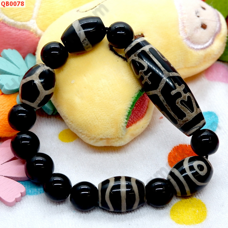 QB0078 สร้อยข้อมือ DZI ลายแก้ววิเศษ ราคา 699 บาท http://www.hengmark.com/view_product/QB0078.htm