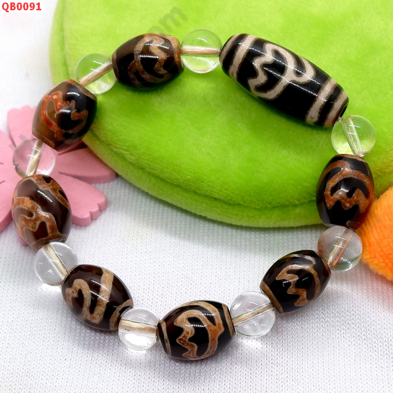 QB0091 สร้อยข้อมือ DZI ลายดอกบัว ราคา 699 บาท http://www.hengmark.com/view_product/QB0091.htm