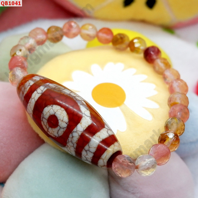 QB1041 สร้อยข้อมือหินทิเบต 3 ตา ราคา 609 บาท http://www.hengmark.com/view_product/QB1041.htm