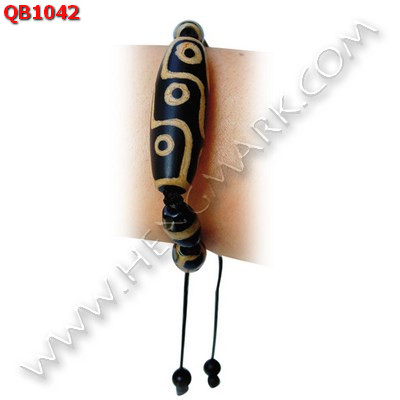 QB1042 สร้อยข้อมือหินทิเบต 9 ตา เชือกถัก ราคา 699 บาท http://www.hengmark.com/view_product/QB1042.htm