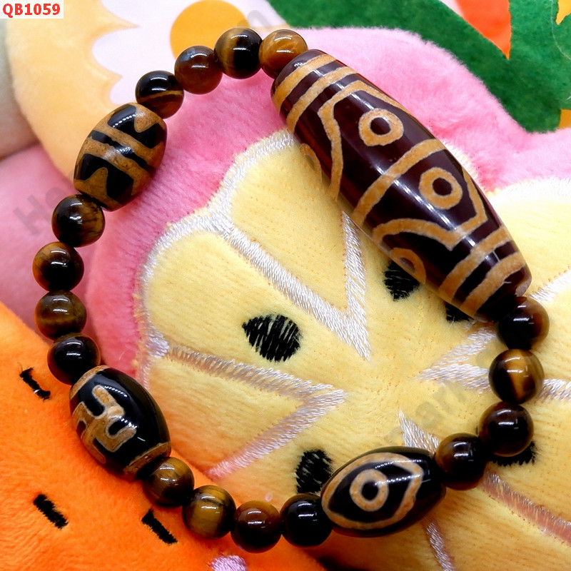 QB1059 สร้อยข้อมือหินทิเบต 8 ตา  ราคา 569 บาท http://www.hengmark.com/view_product/QB1059.htm