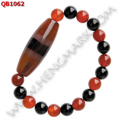 QB1062 สร้อยข้อมือหินทิเบต ลาย 3 เส้น ราคา 369 บาท http://www.hengmark.com/view_product/QB1062.htm