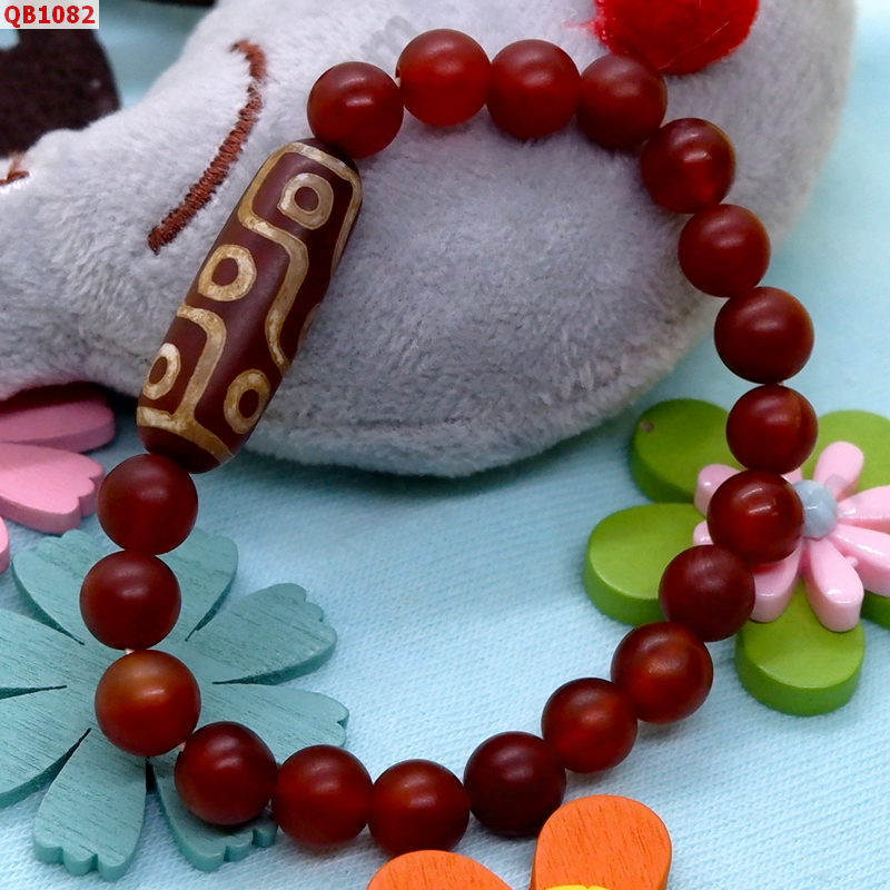 QB1082 สร้อยข้อมือDZI 9 ตา ราคา 399 บาท http://www.hengmark.com/view_product/QB1082.htm QB1082 สร้อยข้อมือDZI 9 ตา ราคา 399 บาท http://www.hengmark.com/view_product/QB1082.htm