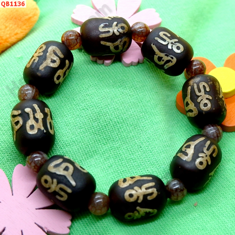 QB1136 สร้อยข้อมือหินDZI คาถาทิเบต ราคา 840 บาท http://www.hengmark.com/view_product/QB1136.htm QB1136 สร้อยข้อมือหินDZI คาถาทิเบต ราคา 840 บาท http://www.hengmark.com/view_product/QB1136.htm