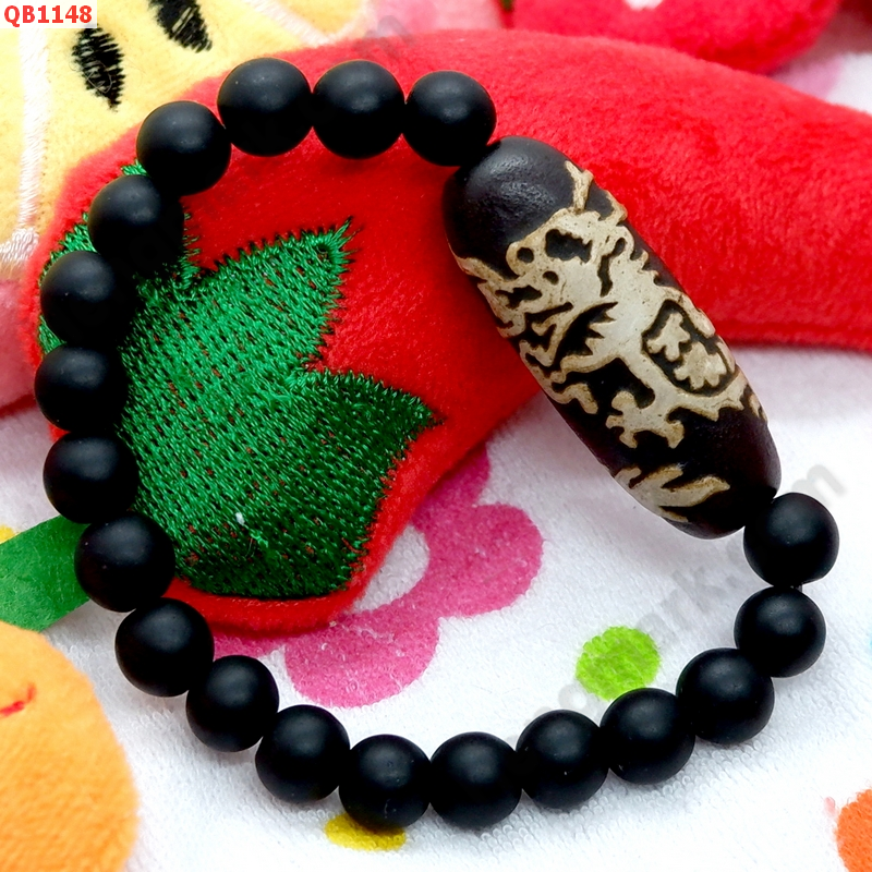 QB1148 สร้อยข้อมือหิน DZI ลายมังกร ร้อยด้วยหินสีดำด้าน ราคา 399 บาท http://www.hengmark.com/view_product/QB1148.htm QB1148 สร้อยข้อมือหิน DZI ลายมังกร ร้อยด้วยหินสีดำด้าน ราคา 399 บาท http://www.hengmark.com/view_product/QB1148.htm