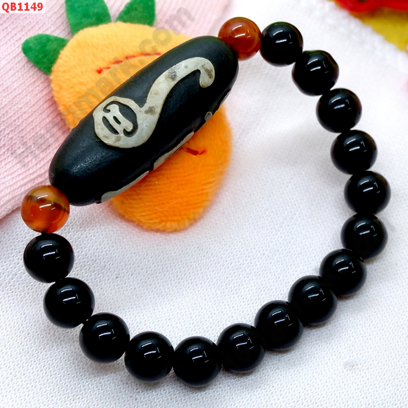 QB1149 สร้อยข้อมือหิน DZI ลายหรูยี่+คาถาทิเบต ราคา 399 บาท http://www.hengmark.com/view_product/QB1149.htm QB1149 สร้อยข้อมือหิน DZI ลายหรูยี่+คาถาทิเบต ราคา 399 บาท http://www.hengmark.com/view_product/QB1149.htm