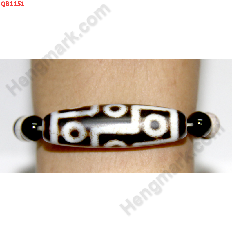 QB1151 สร้อยข้อมือหิน DZI ลาย 9 ตา เกล็ดมังกร ราคา 1249 บาท http://www.hengmark.com/view_product/QB1151.htm