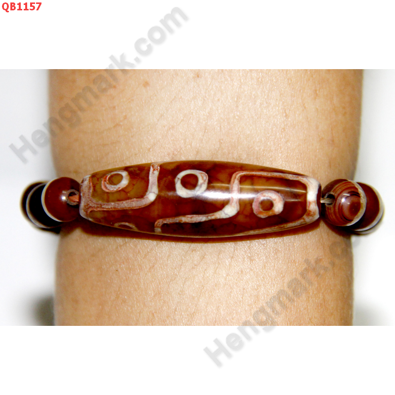 QB1157 สร้อยข้อมือหิน DZI ลาย 9 ตา+หมอยา ราคา 639 บาท http://www.hengmark.com/view_product/QB1157.htm QB1157 สร้อยข้อมือหิน DZI ลาย 9 ตา+หมอยา ราคา 639 บาท http://www.hengmark.com/view_product/QB1157.htm