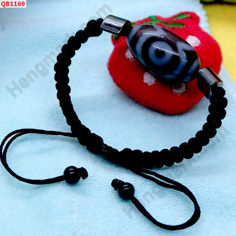 QB1169 สร้อยข้อมือหินทิเบต 3 ตาเชือกถัก ราคา 359 บาท http://www.hengmark.com/view_product/QB1169.htm