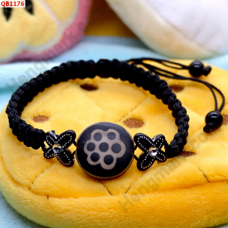 QB1176 สร้อยข้อมือDZI 7 ตาดอกโบตั๋น เชือกถัก ราคา 199 บาท http://www.hengmark.com/view_product/QB1176.htm