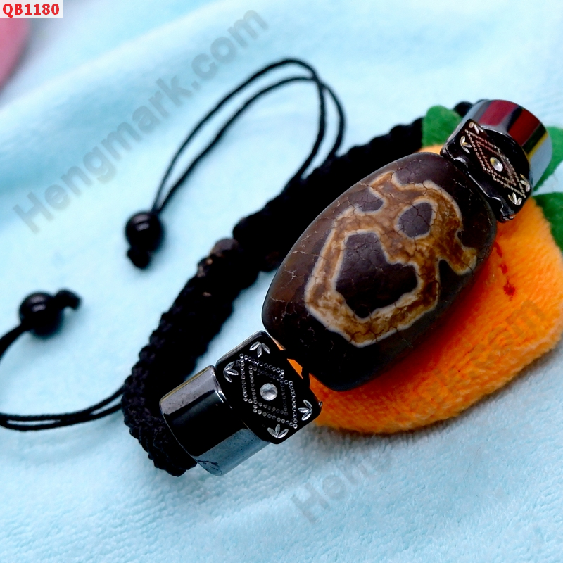 QB1180 สร้อยข้อมือDZI ไฉ่ซิงเอี๊ย เชือกถัก ราคา 349 บาท http://www.hengmark.com/view_product/QB1180.htm QB1180 สร้อยข้อมือDZI ไฉ่ซิงเอี๊ย เชือกถัก ราคา 349 บาท http://www.hengmark.com/view_product/QB1180.htm