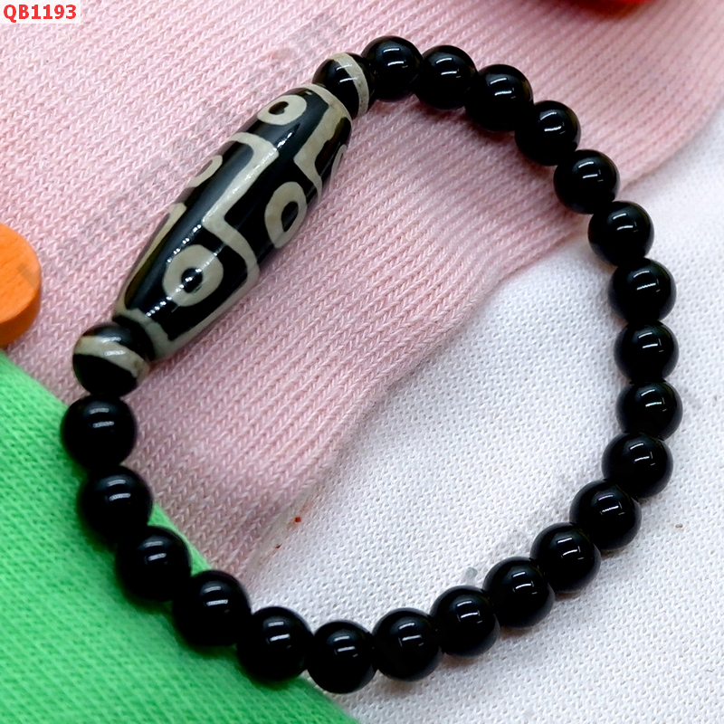 QB1193 สร้อยข้อมือ DZI 9 ตา ราคา 329 บาท http://www.hengmark.com/view_product/QB1193.htm QB1193 สร้อยข้อมือ DZI 9 ตา ราคา 329 บาท http://www.hengmark.com/view_product/QB1193.htm