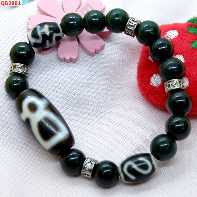 QB2001 สร้อยข้อมือหินDZI ไฉ่ซิงเอี๊ย ราคา 829 บาท http://www.hengmark.com/view_product/QB2001.htm QB2001 สร้อยข้อมือหินDZI ไฉ่ซิงเอี๊ย ราคา 829 บาท http://www.hengmark.com/view_product/QB2001.htm