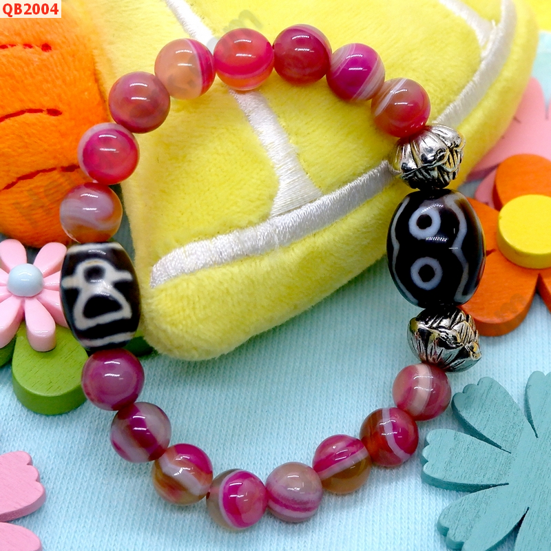 QB2004 สร้อยข้อมือหินDZI 7 ตา และ ไฉ่ซิงเอี๊ย ราคา 699 บาท http://www.hengmark.com/view_product/QB2004.htm QB2004 สร้อยข้อมือหินDZI 7 ตา และ ไฉ่ซิงเอี๊ย ราคา 699 บาท http://www.hengmark.com/view_product/QB2004.htm